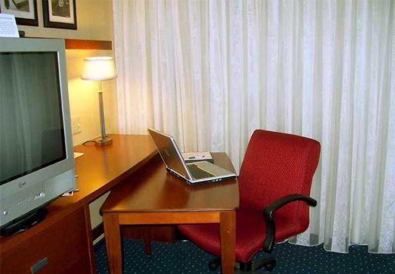 Courtyard By Marriott Peoria Ξενοδοχείο Δωμάτιο φωτογραφία